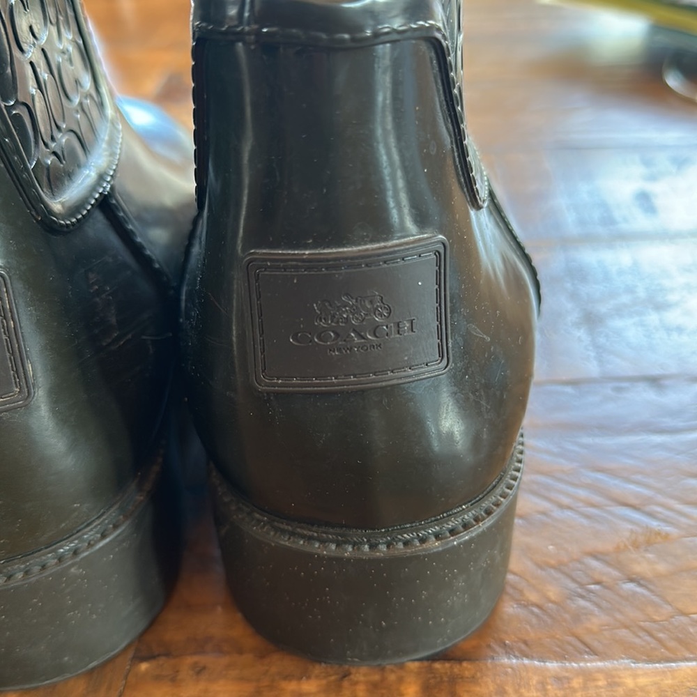 Olive green coach rain boots - Picture 4 of 6